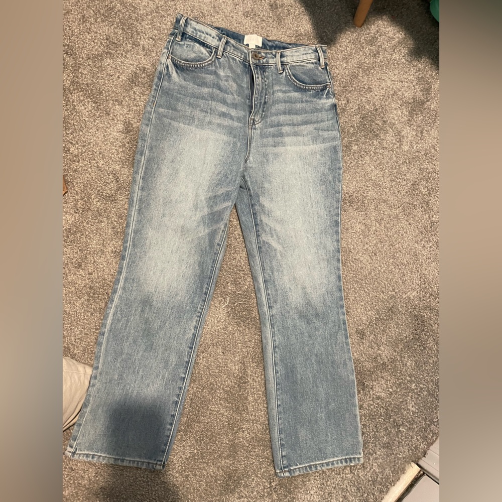 Every jeans from Dillards size 29. In brand new condition without tags.